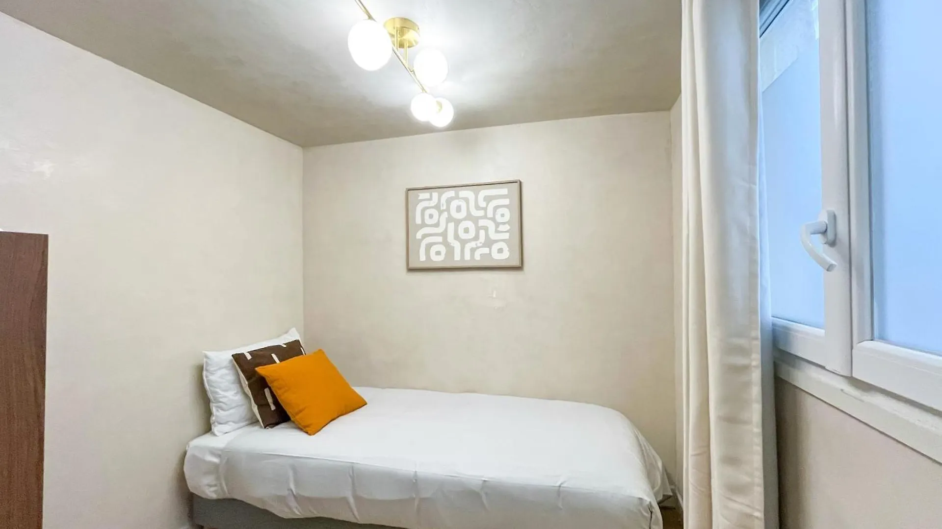 Lejlighed Urban Flat 199 - Parisian 5 Bedroom Central Flat